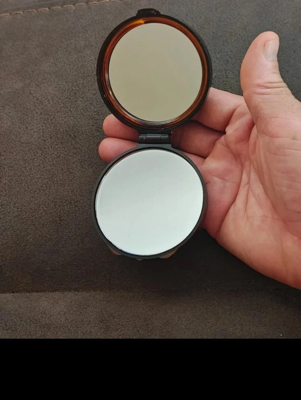 1970s Magic Focus Magnifying Compact Makeup Mirror